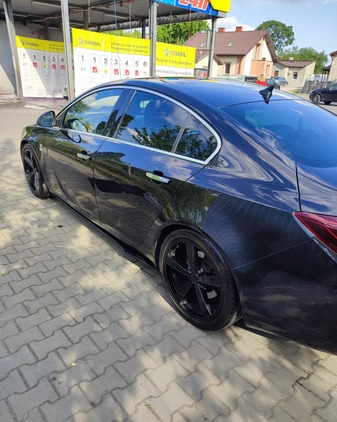 Opel Insignia cena 38000 przebieg: 259000, rok produkcji 2013 z Opatów małe 121